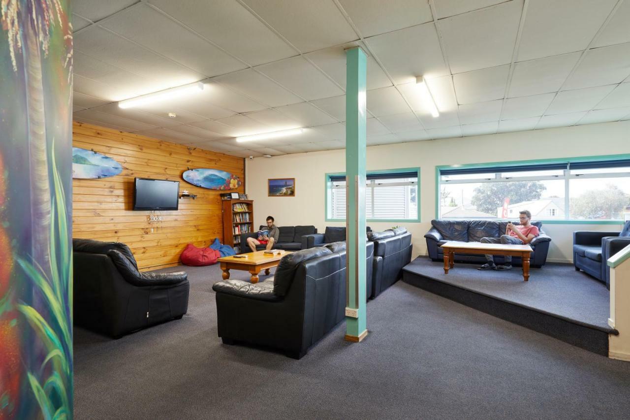 Pacific Coast And Backpackers Hostel